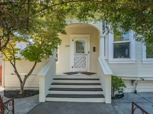206 H Street Petaluma