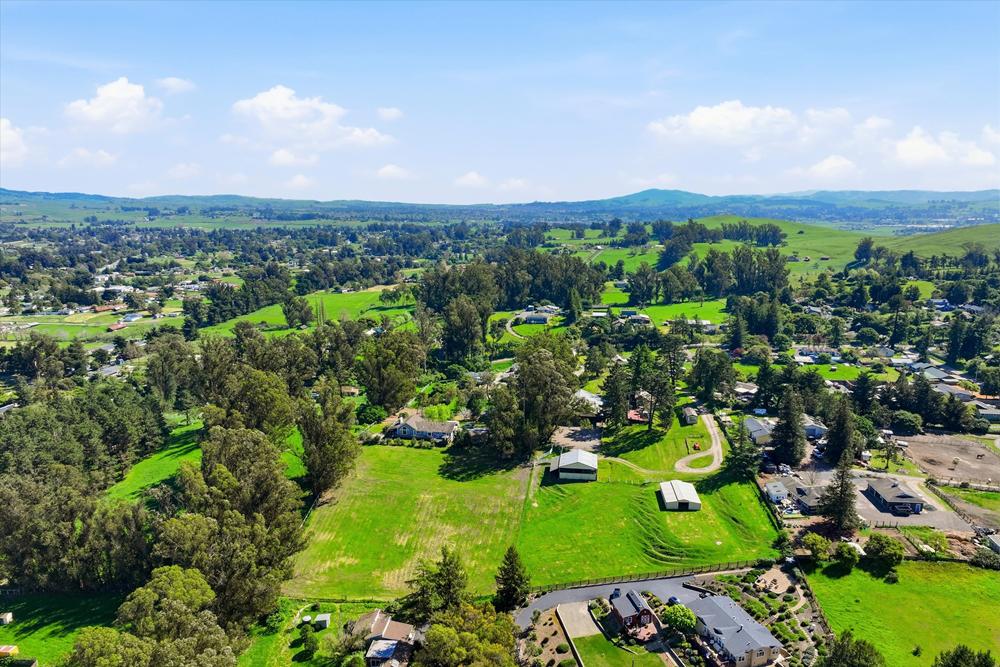 411 Highland Ave Penngrove Horse Property 3-28-8