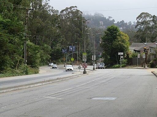 Clarendon Avenue near Forest Knolls