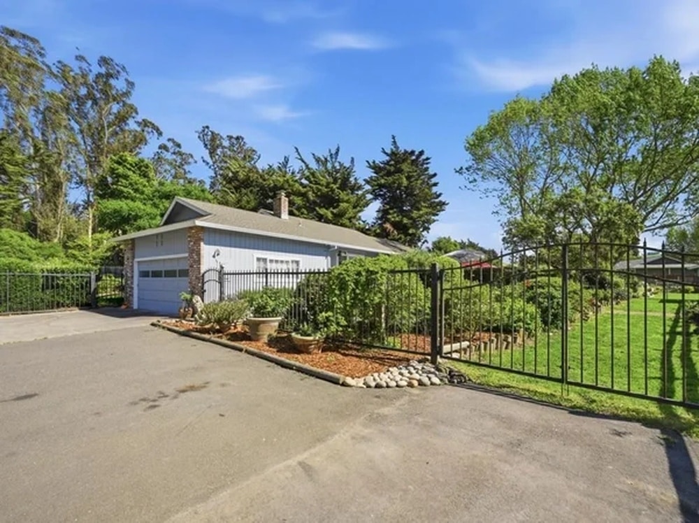 4320 Roblar Road Petaluma Newsletter